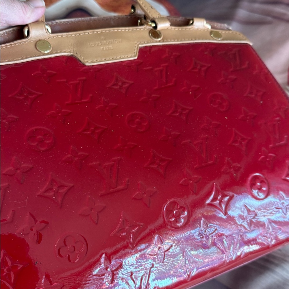 Louis Vuitton Red vernis and Tan Patent Leather Satchel - Picture 5 of 17
